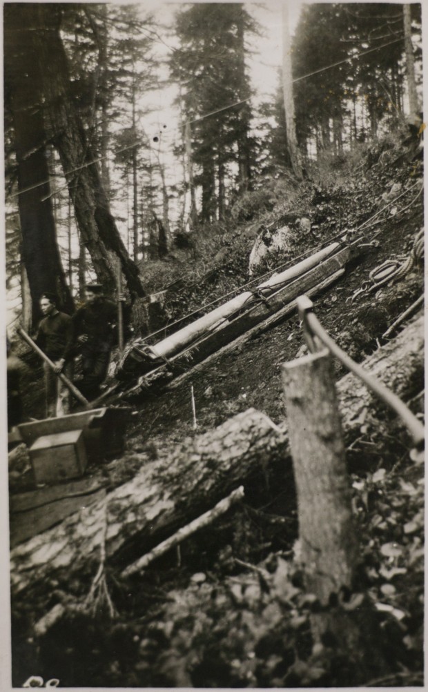 removing guns from hill top photo source: Maritime Museum of British Columbia