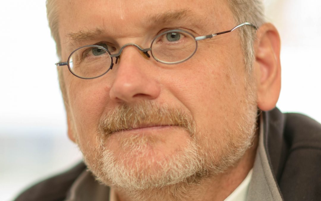 Lawrence Lessig head shot