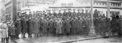 Soldiers from the 259th Battalion on day leave in downtown Victoria, December 1918. | Source: Sidney Rodger Collection, Beamsville, Ontario